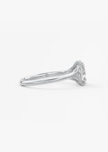 The Arbor Hidden Pavé | Elongated Cushion