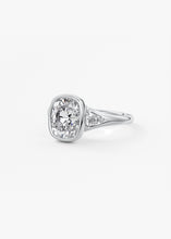 The Symphony Bezel | Elongated Cushion
