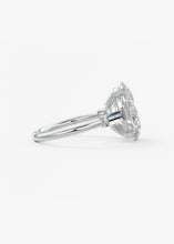 The Margot | Oval