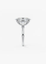 The Margot | Oval