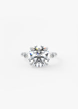 The Margot | Round
