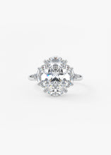 The Marguerite | Oval & Epaulettes
