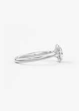 The Clutchette | E.W. Oval