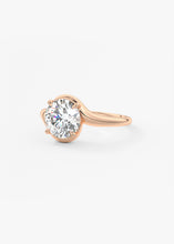 The Calla | Round