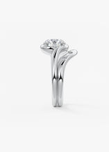 The Calla | Round