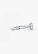 The Rose | Round