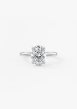 The Rose | Oval