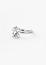 The Rose | Oval