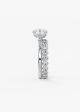 The Rose Pave | Round