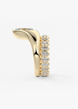 The Boa | Oval