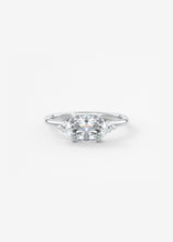 The Single Scoop E.W. | Marquise