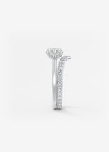 The Single Scoop E.W. | Marquise