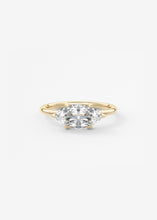 The Single Scoop E.W. | Marquise