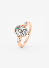 Lowrider Three Stone | Cushion