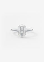 The Plunge Compass | Emerald