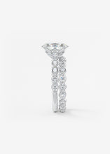 The Chantilly | Oval