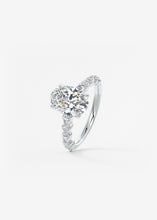 The Chantilly | Oval