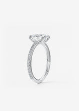 The Single Scoop Pavé | Oval
