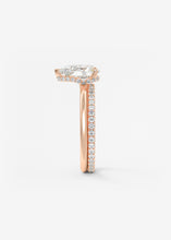 Plunge Hidden Halo | Pear