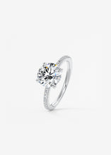 The Single Scoop Pavé | Round