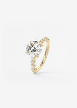 The Chantilly | Round