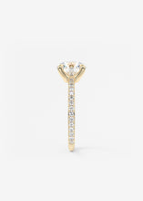 The Single Scoop Pavé | Round