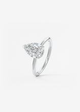 Plunge Hidden Halo | Pear