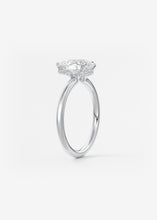 Plunge Hidden Halo | Pear