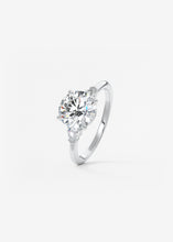 Plunge Three Stone | Round & Pears