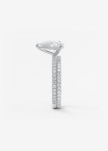 Harper Pavé | Pear