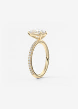 Harper Pavé | Pear