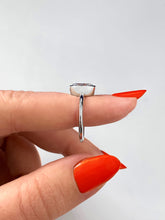 Profile Billie bathtub oval solitaire diamond bezel set engagement ring in platinum