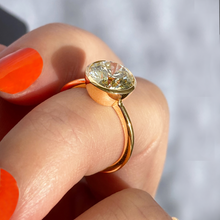 Round bezel bahtub vintage frank darling engagement ring solitaire yellow gold