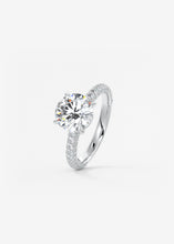 Plunge Triple Pavé | Round