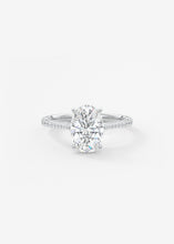 The Cathedral Pavé | Oval
