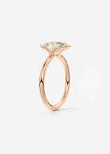 The Clutch | Oval