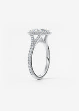 The French Halo | Oval