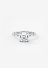 Harper Pavé | Cushion