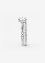 The Knot | Round