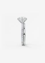 The Six Point Cathedral Pavé | Round