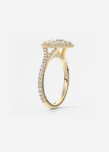 The French Halo | Pear