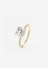 Harper Pavé | Cushion