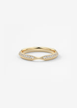 The Pinched Pavé