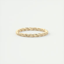 The Skinny Twist