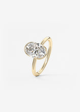 The Clutch | Oval