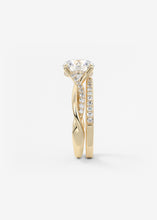 The Knot | Round