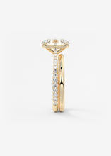 The Cathedral Pavé | Oval